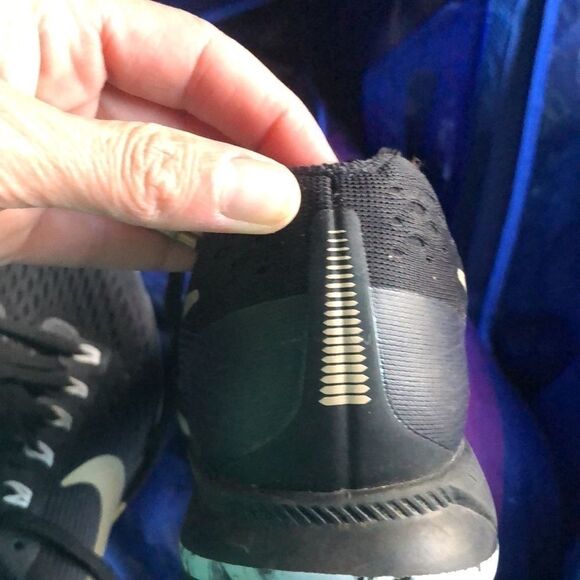 𝅺Nike zoom tennis shoes - Picture 7 of 9